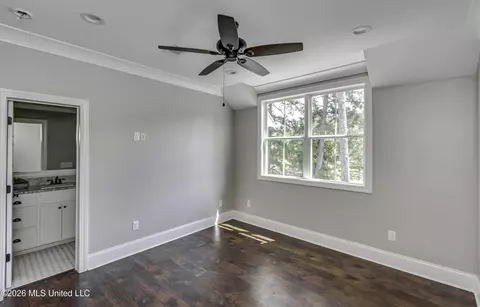 Bedroom - 150 Pine Ridge Cir, Brandon, MS 39047 photo 17 of 18