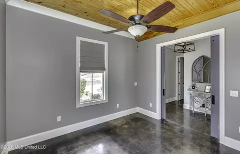 Entry Way - 150 Pine Ridge Cir, Brandon, MS 39047 photo 2 of 7