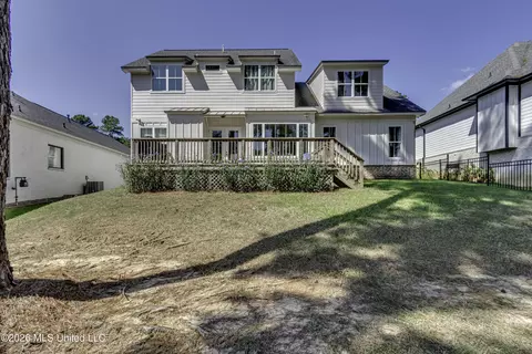 Exterior - 150 Pine Ridge Cir, Brandon, MS 39047 photo 9 of 19