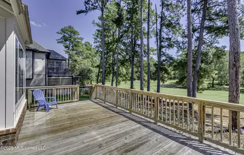 Exterior - 150 Pine Ridge Cir, Brandon, MS 39047 photo 13 of 19
