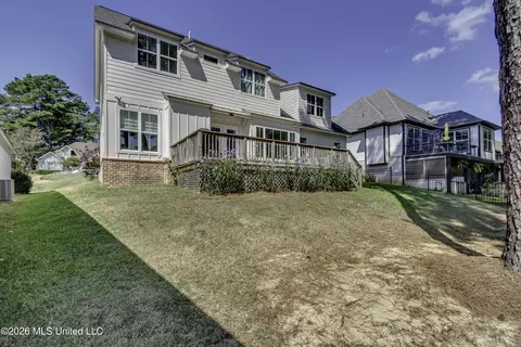 Exterior - 150 Pine Ridge Cir, Brandon, MS 39047 photo 8 of 19