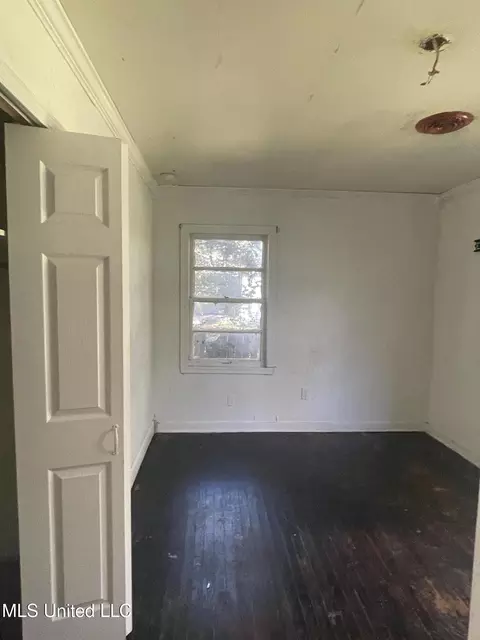 Bedroom - 2826 Donaldson Dr, Jackson, MS 39212 photo 2 of 3