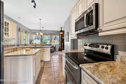 Kitchen - 56113 E Diamondhead Dr, Diamondhead, MS 39525 photo 4 of 4