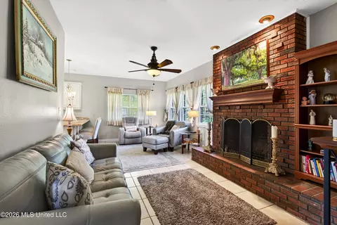Living - 56113 E Diamondhead Dr, Diamondhead, MS 39525 photo 1 of 2