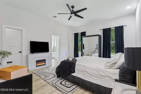 Bedroom - 617 Deason Dr, Picayune, MS 39466 photo 1 of 3