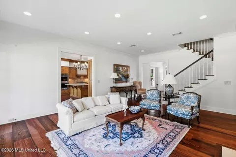 Living - 1039 Cedar Hill Rd, Madison, MS 39110 photo 5 of 6
