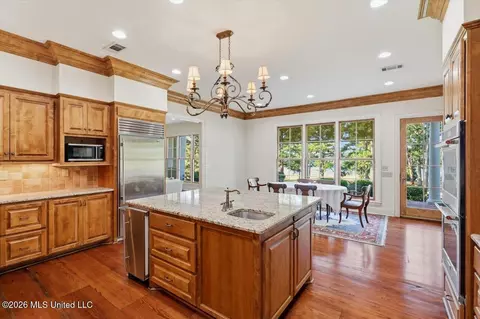 Kitchen - 1039 Cedar Hill Rd, Madison, MS 39110 photo 3 of 7