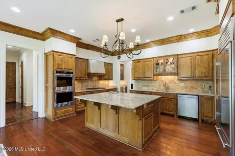 Kitchen - 1039 Cedar Hill Rd, Madison, MS 39110 photo 7 of 7