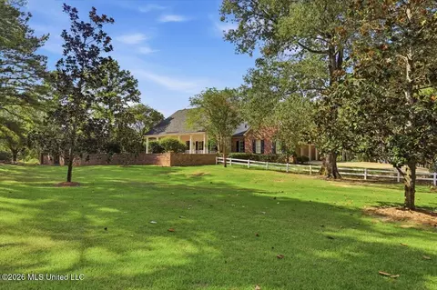 Exterior - 1039 Cedar Hill Rd, Madison, MS 39110 photo 16 of 24