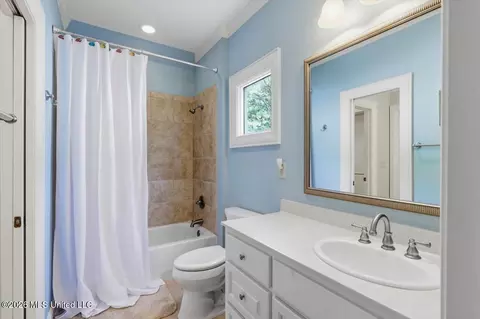 Bath - 1039 Cedar Hill Rd, Madison, MS 39110 photo 8 of 10