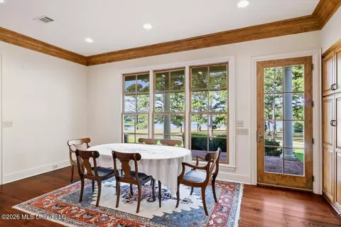 Dining - 1039 Cedar Hill Rd, Madison, MS 39110 photo 4 of 5