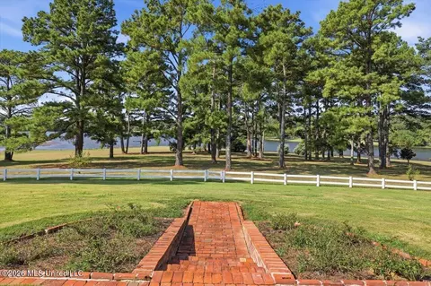 Exterior - 1039 Cedar Hill Rd, Madison, MS 39110 photo 13 of 24