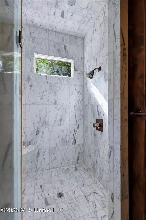 Bath - 1039 Cedar Hill Rd, Madison, MS 39110 photo 3 of 10