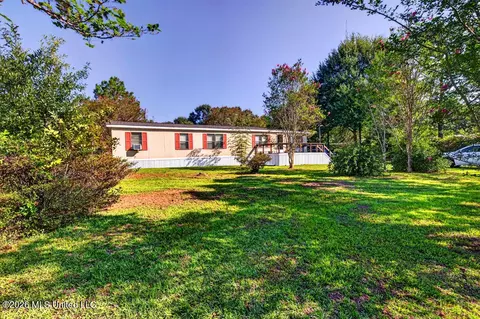 9 Pump Branch Rd # A, Wiggins, MS 39577 photo 4