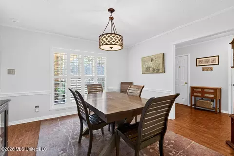 Dining - 674 Hilo St, Diamondhead, MS 39525 photo 1 of 4