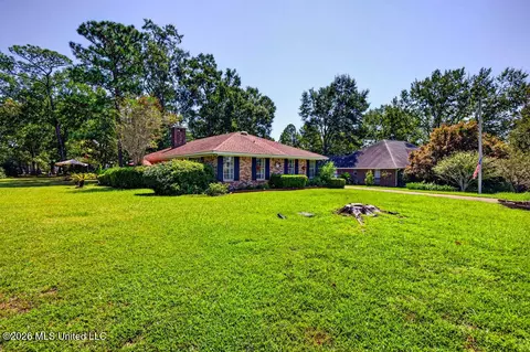 Exterior - 674 Hilo St, Diamondhead, MS 39525 photo 8 of 9