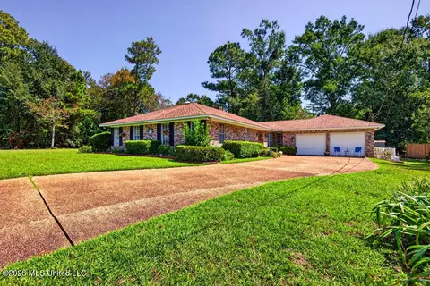 Exterior - 674 Hilo St, Diamondhead, MS 39525 photo 7 of 9