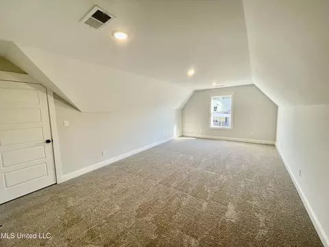 Bedroom - 2484 Saint Ives Ln, Hernando, MS 38632 photo 2 of 2