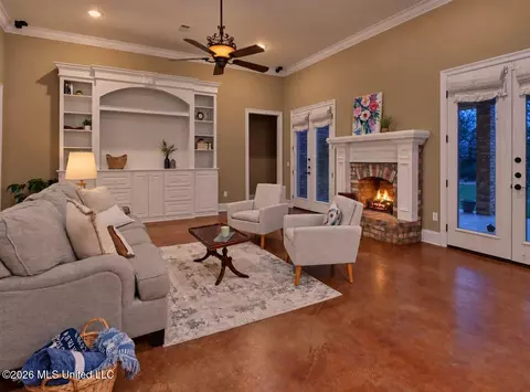 Living - 166 Stratford Dr, Brandon, MS 39042 photo 3 of 3