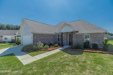 Exterior - 203 Silver Maple Pl, Canton, MS 39046 photo 3 of 12