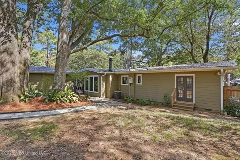 Exterior - 1980 Aztec Dr, Jackson, MS 39211 photo 7 of 9