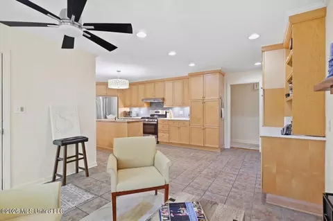 Kitchen - 1980 Aztec Dr, Jackson, MS 39211 photo 5 of 5