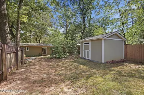Exterior - 1980 Aztec Dr, Jackson, MS 39211 photo 9 of 9