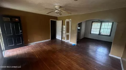 2303 Belvedere Dr, Jackson, MS 39204 photo 2