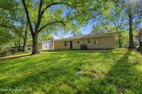 Exterior - 615 Rich Dr, Jackson, MS 39209 photo 2 of 2