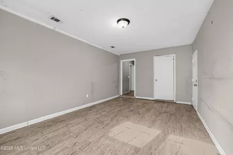 Living - 615 Rich Dr, Jackson, MS 39209 photo 2 of 3