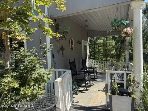 Exterior - 442 Fields Rd, Byhalia, MS 38611 photo 8 of 8
