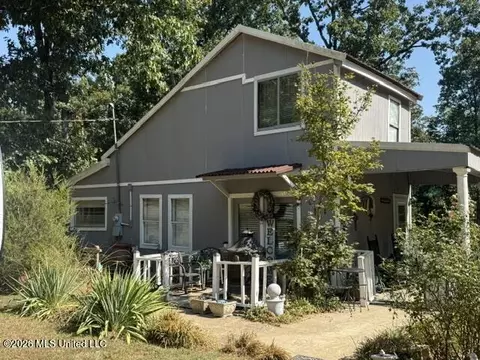 Exterior - 442 Fields Rd, Byhalia, MS 38611 photo 2 of 8
