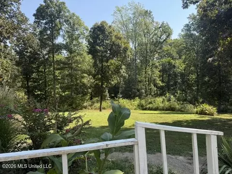 Exterior - 442 Fields Rd, Byhalia, MS 38611 photo 3 of 8