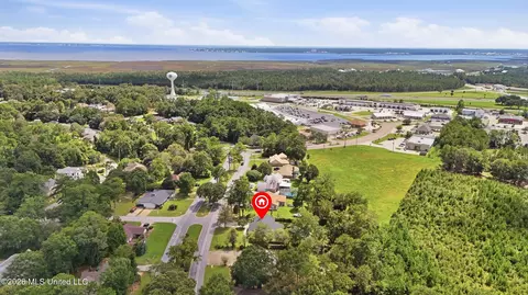 View/Area - 5428 Diamondhead Dr E, Diamondhead, MS 39525 photo 6 of 13