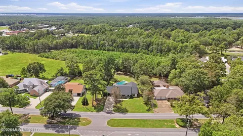 View/Area - 5428 Diamondhead Dr E, Diamondhead, MS 39525 photo 4 of 13