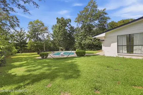Exterior - 5428 Diamondhead Dr E, Diamondhead, MS 39525 photo 14 of 16