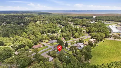 View/Area - 5428 Diamondhead Dr E, Diamondhead, MS 39525 photo 9 of 13
