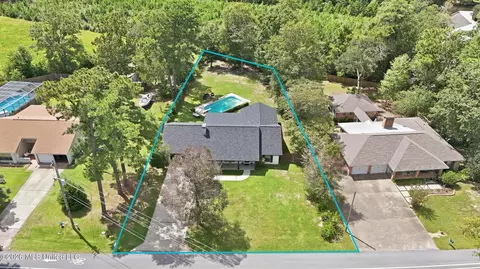 View/Area - 5428 Diamondhead Dr E, Diamondhead, MS 39525 photo 1 of 13