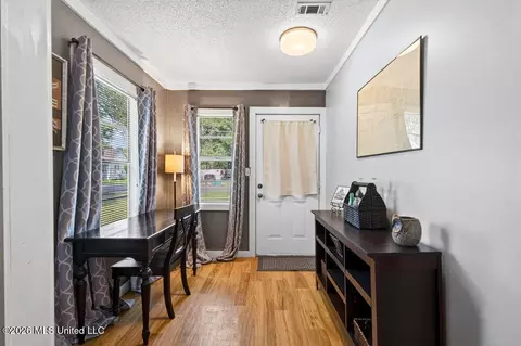 Entry Way - 4013 Griffin St, Moss Point, MS 39563 photo 3 of 4