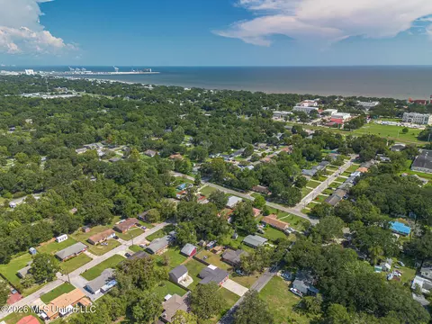 View/Area - 210 Gates Ave, Long Beach, MS 39560 photo 2 of 3