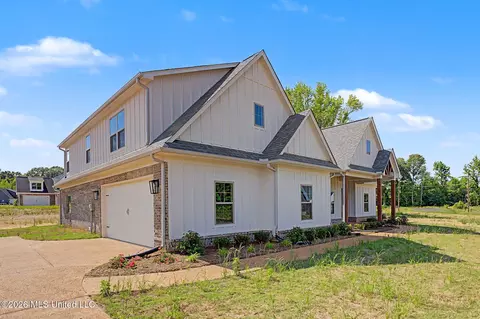 Exterior - 4677 Taylor Trl, Hernando, MS 38632 photo 3 of 5