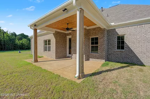 Exterior - 9065 Bennett Trl, Hernando, MS 38632 photo 4 of 7