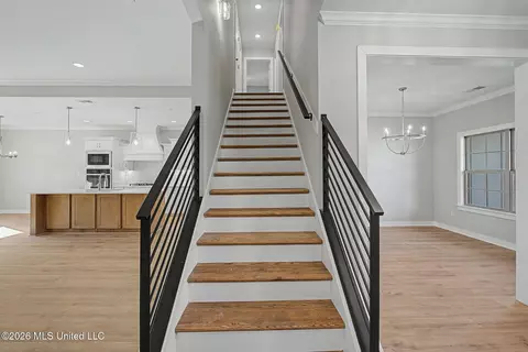 Entry Way - 9065 Bennett Trl, Hernando, MS 38632 photo 2 of 2
