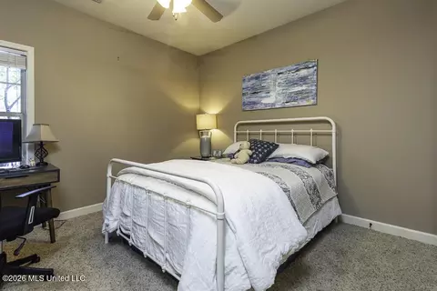 Bedroom - 664 Robertson Way, Hernando, MS 38632 photo 3 of 4