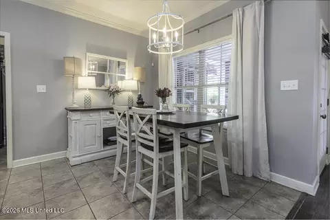 Dining - 664 Robertson Way, Hernando, MS 38632 photo 1 of 1