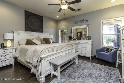 Bedroom - 664 Robertson Way, Hernando, MS 38632 photo 1 of 4