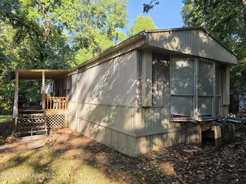 3715 Bird Cv, Hernando, MS 38632 photo 2