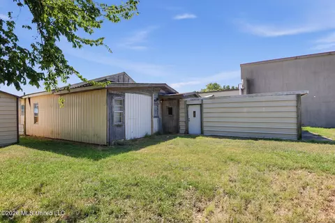 Exterior - 135 Alma St, Tutwiler, MS 38963 photo 5 of 5