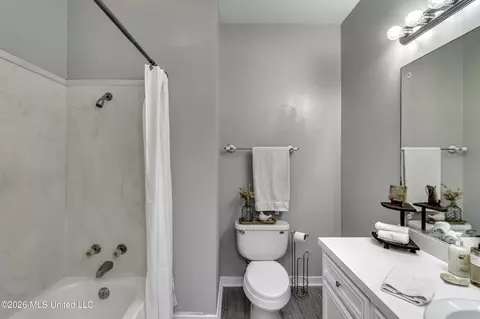 Bath - 1014 Cherrystone Ct, Madison, MS 39110 photo 3 of 5