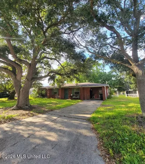 4807 Bel Meade Ave, Pascagoula, MS 39581